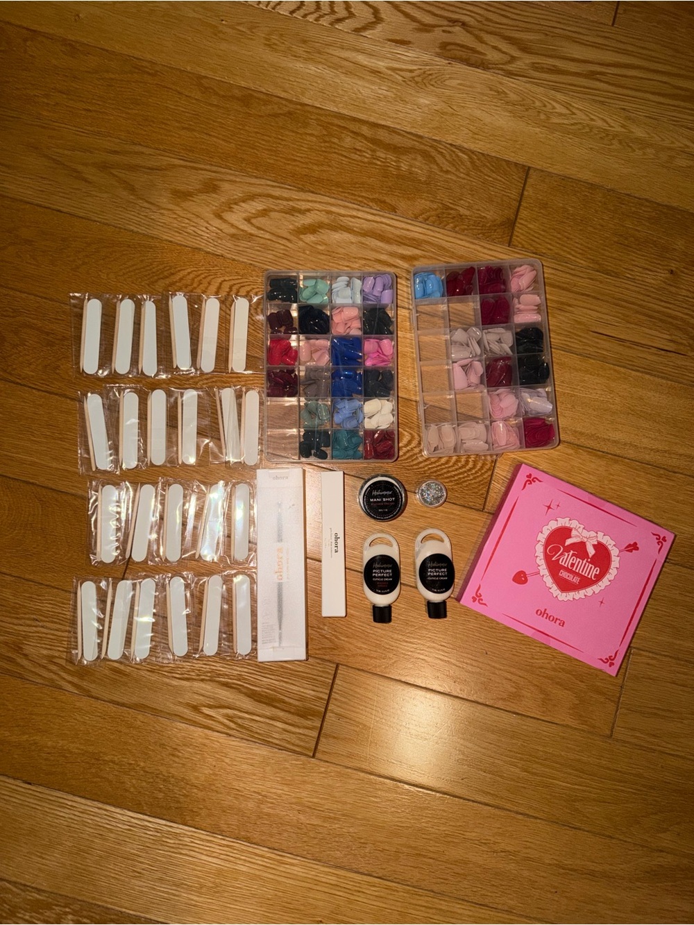 Brand new bundle of nails / nail supplies
